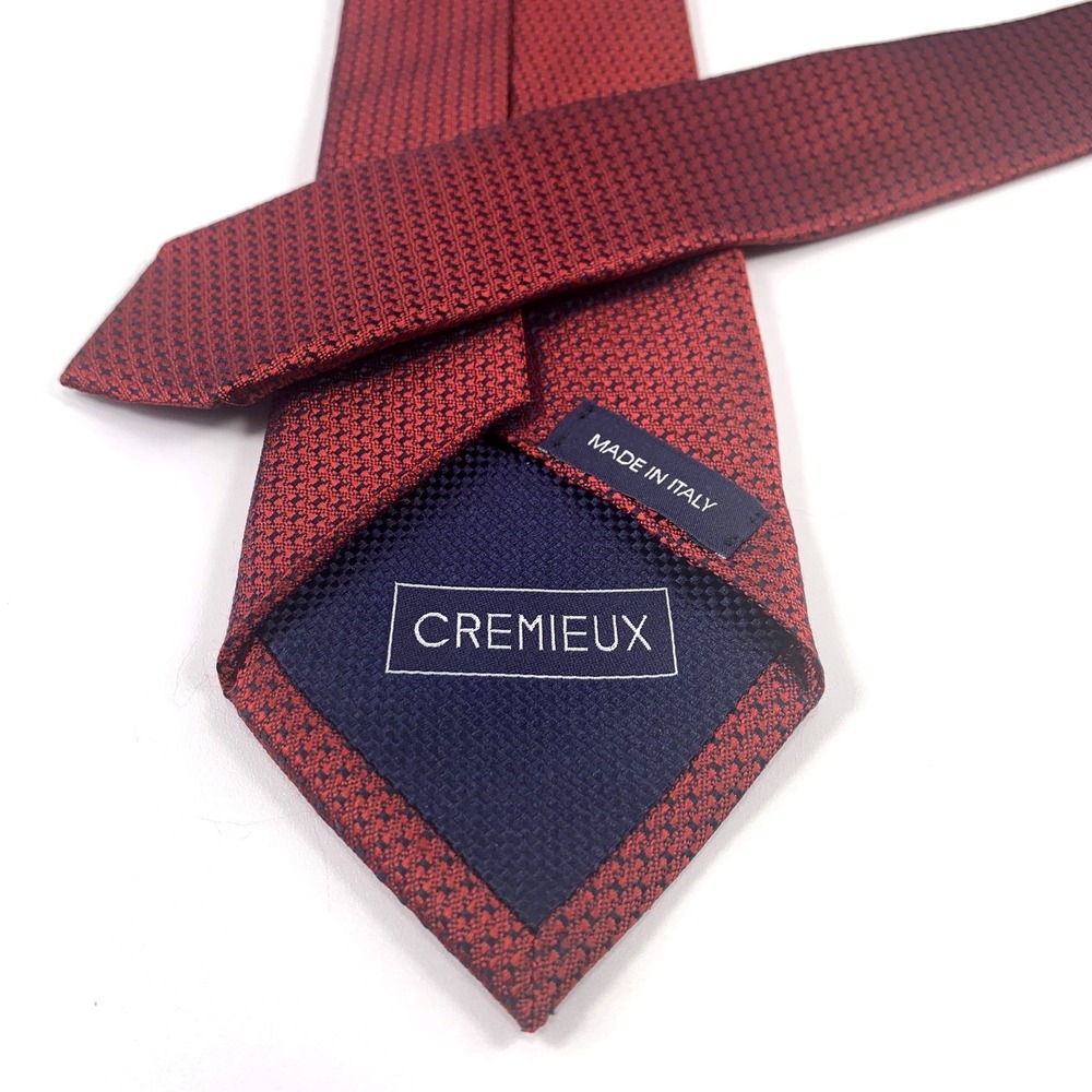 Cremieux Mens Tie Red & Black Foulard Geometric Design 100% Silk‎ Italy - Picture 5 of 5